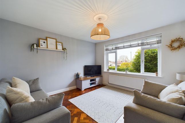 25, Burton Drive, Wrexham photo 4