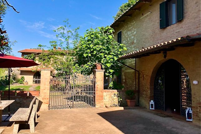 Country house for sale in Asciano, Asciano, Toscana