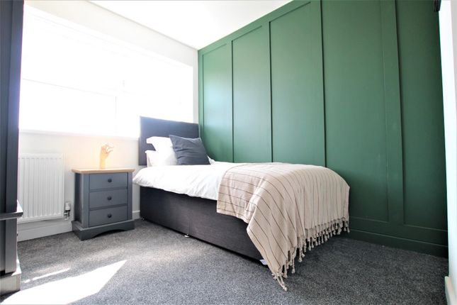 Flat 1 Room 8.Jpg