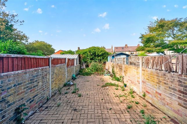 Railway Street, Romford photo 2
