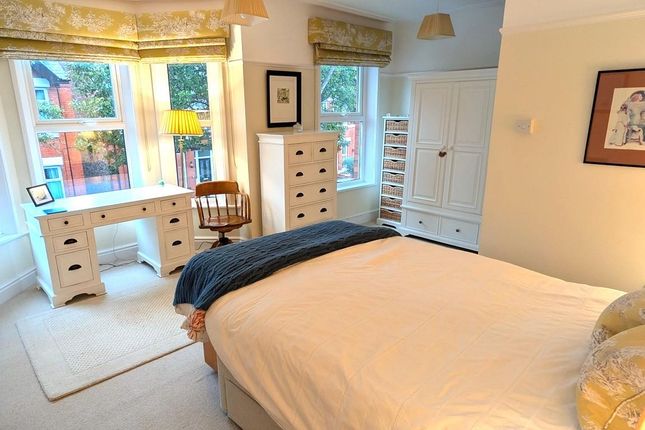 4 Cambridge Drive - 17.Jpg