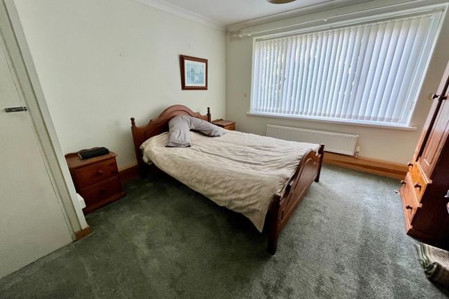 18, Hillsboro, Bridgend photo 4