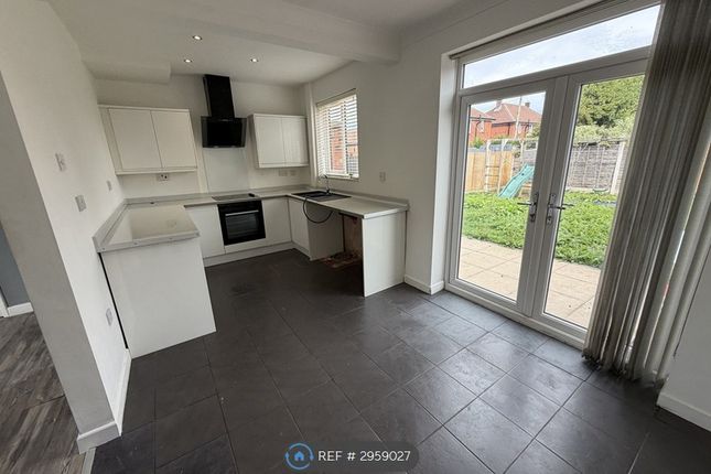 Ruskin Avenue, Wigan photo 4