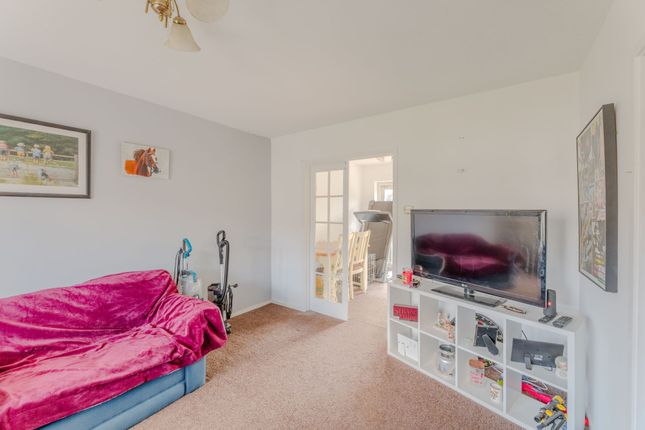 19 Willow Way, Kidlington photo 2