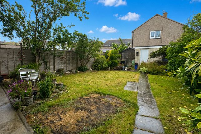 13, Weyhill Close, Swindon photo 3