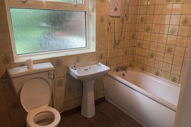 25, Church Street, Briton Ferry photo 3