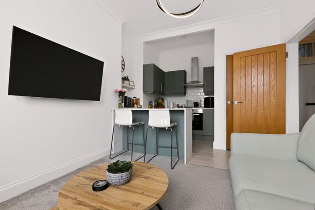 Flat 1/2, 1, Gavinburn Street, Old Kilpatrick photo 3