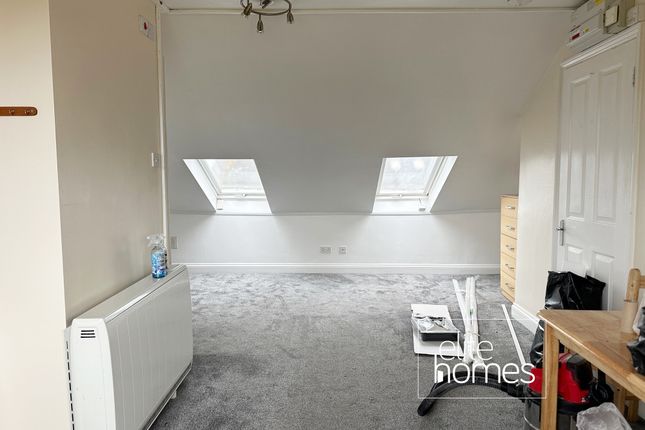 Thumbnail Studio to rent in Whittington Road, London