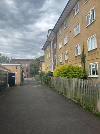 Thumbnail Flat to rent in Langthorne Court, Bromley Road, Bromley