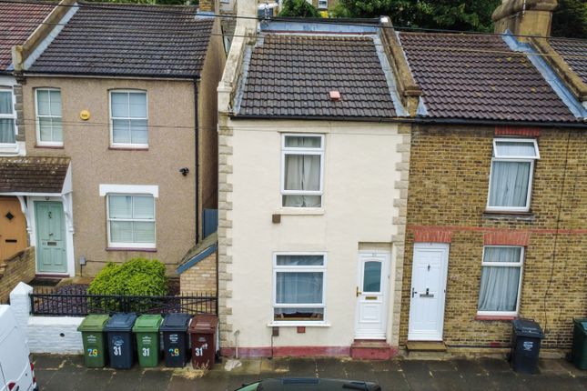29 Mount Pleasant Road, Dartford, Kent photo 3