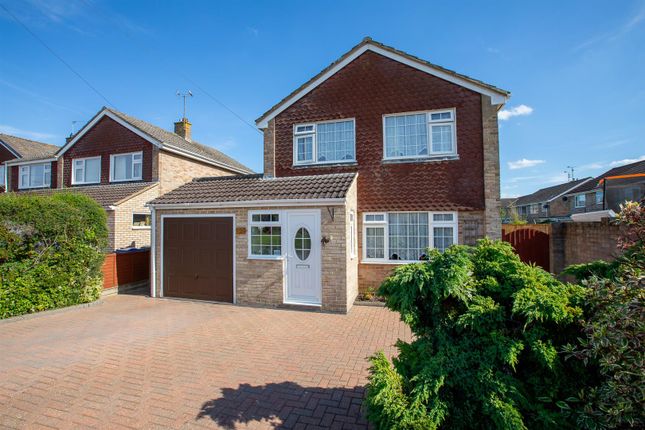 Thumbnail Detached house for sale in Shakespeare Road, Royal Wootton Bassett, Swindon