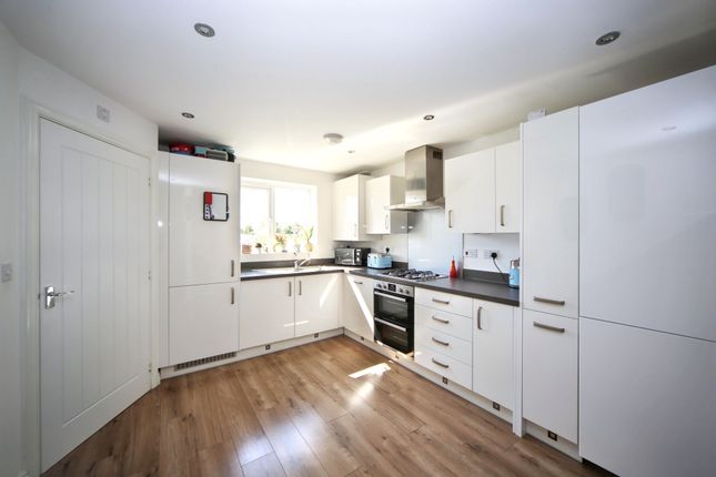 21 Rothwell Gardens, Warrington photo 2