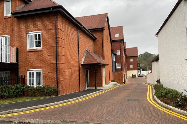 Thumbnail Flat to rent in Scotia Court, 3 Station Road North, Merstham, Redhill, Surrey