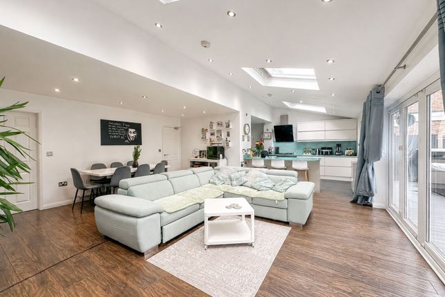 37 Chorley Way, Wirral photo 2
