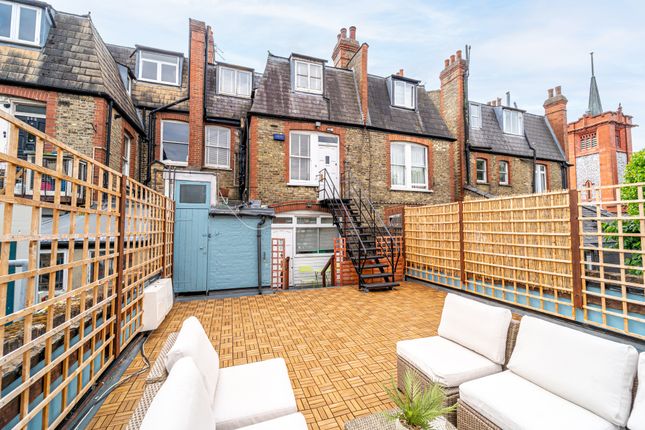 109, Avenue Mews, Muswell Hill photo 4