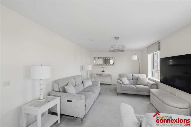 31, Pineta Drive, Thornton View, EAST KILBRIDE photo 4