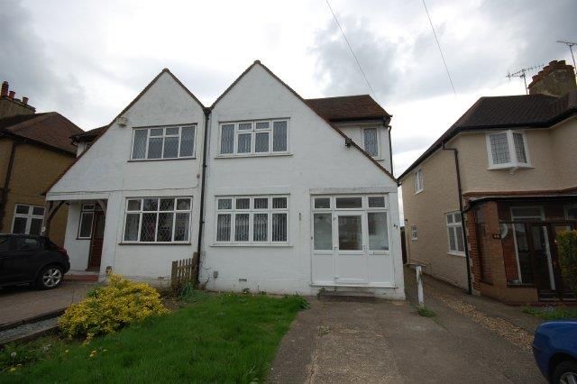 Thumbnail Semi-detached house to rent in Goodwood Avenue, Watford