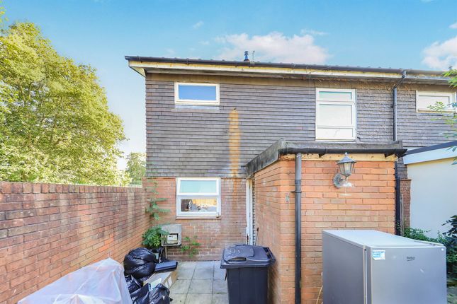 29, Hamble Road, Wolverhampton photo 2