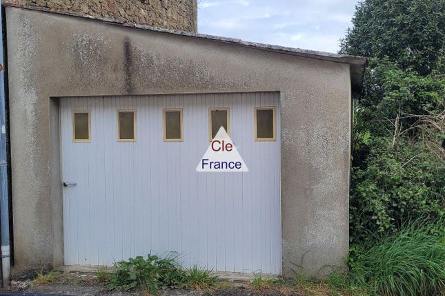 Barn conversion for sale in Tiffauges, Pays-De-La-Loire, 85130, France