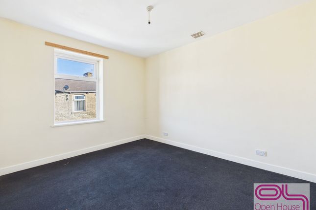 29 Parkinson Street, Burnley photo 4