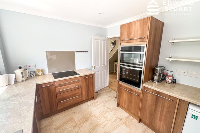 4, Seargeants Close, Peterborough photo 4