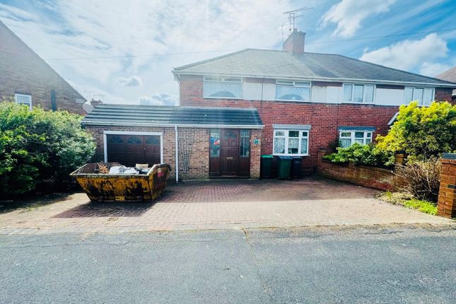 Thumbnail Semi-detached house to rent in Beverley Road, West Bromwich