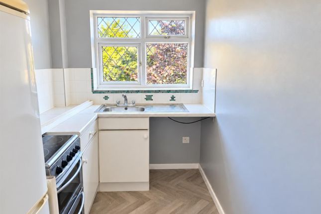 253, Woodruff Way, Walsall photo 3