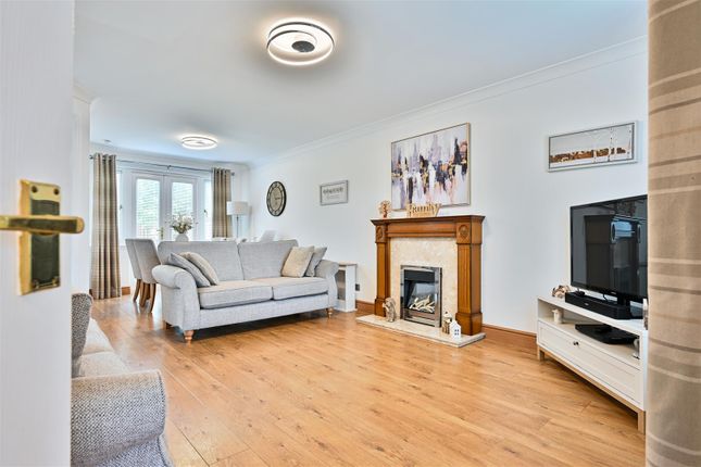 16, Sanson Lane, Carluke photo 4