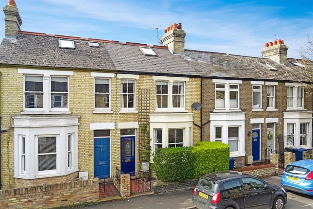 Terraced house for sale in Vinery Road, Cambridge CB1