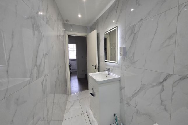 81A, Osbaldeston Road, London photo 5