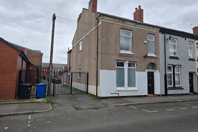 79, Church Street, Leigh photo 4