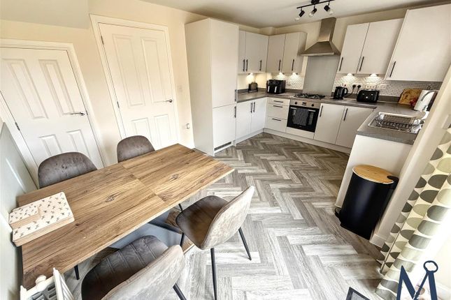 16, Bradshaw Drive, Coalville photo 3
