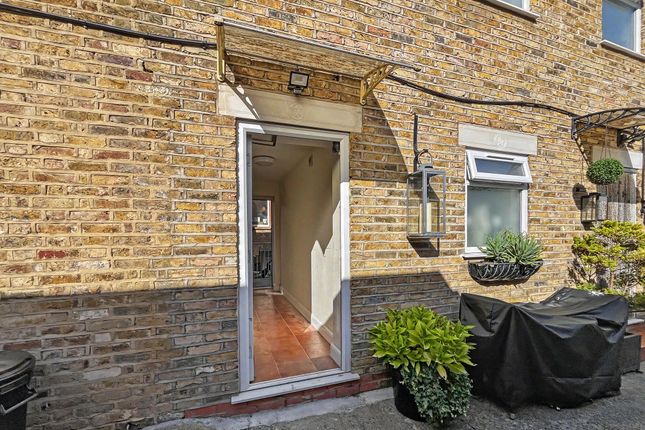 16a Replingham Road, london photo 4