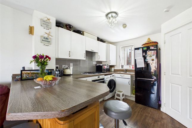8, Allen Aldridge Grove, Colchester photo 4