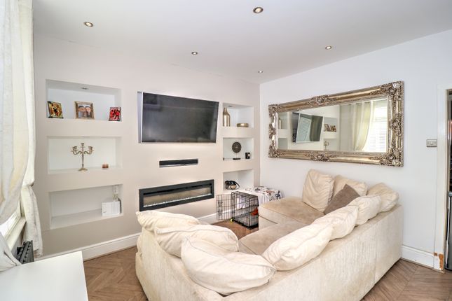 38, Hawthorn Street, Manchester photo 2
