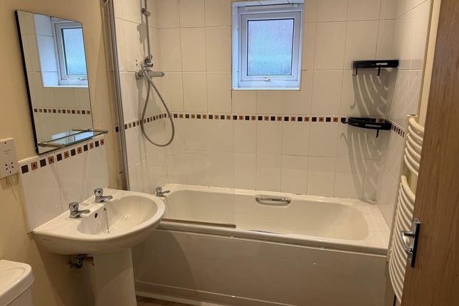 20 Hendon Court, Hendon Rise, Nottingham photo 4