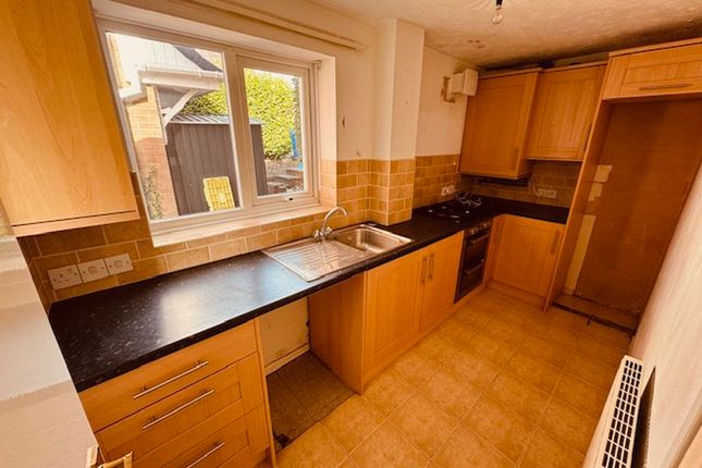 27, Winterside Close, Newcastle photo 5
