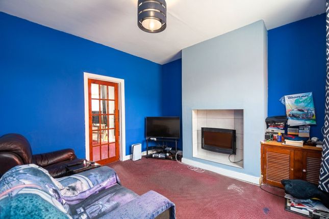 35 Kara Street, Salford photo 3