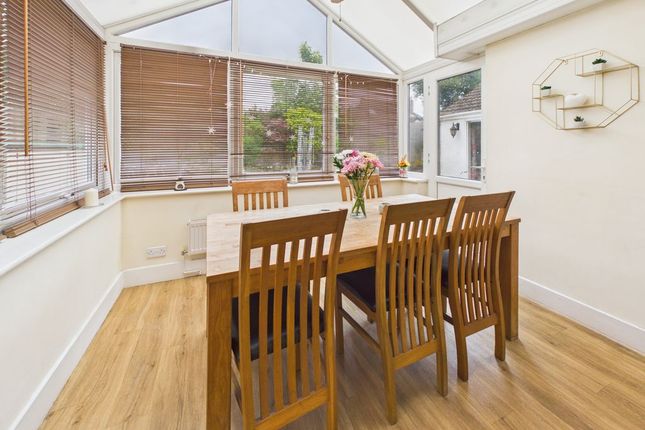 31, Addison Road, Caterham photo 4