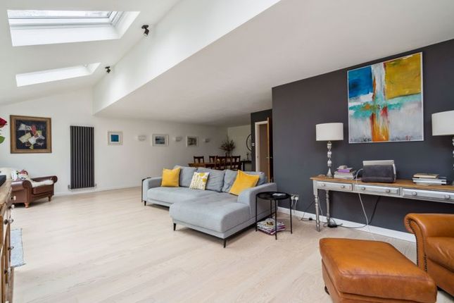 4, Garnet Court, Marlow photo 4