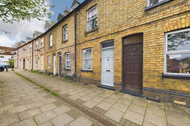 Terraced house for sale in Ouse Walk, Huntingdon, Cambridgeshire.