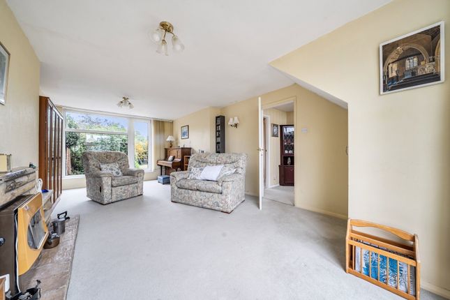 32, Newleaze Park, Melksham photo 3