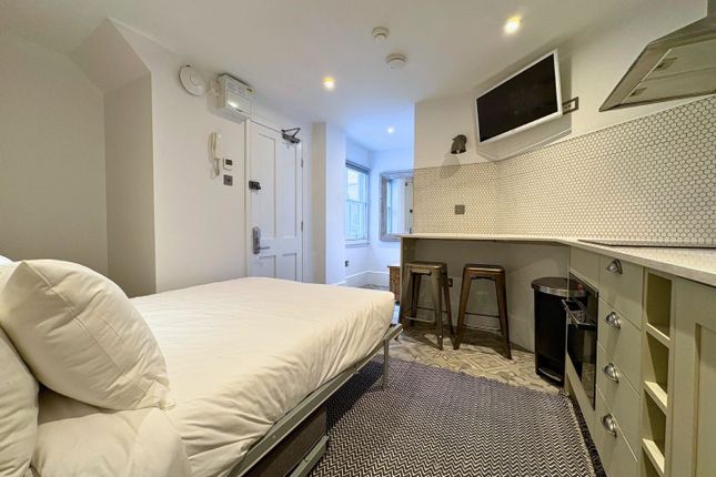B2, 195, Gloucester Place, London photo 4