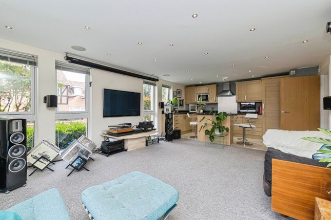 87, Glaisdale Court, County Durham photo 4