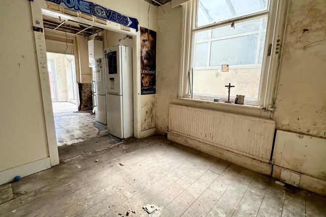 49, Warbreck Drive, Blackpool photo 4