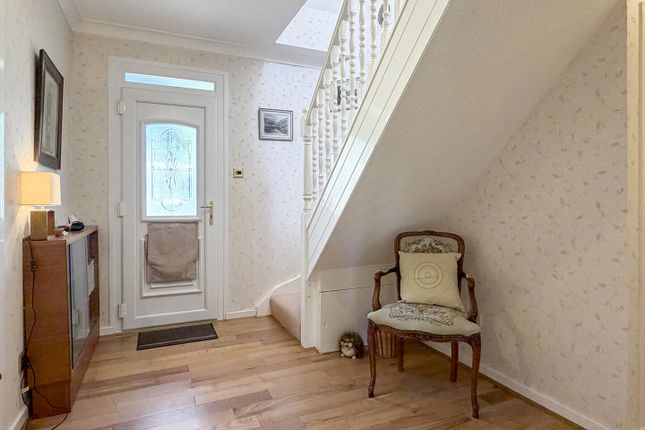 West Ridge, St. Catherines Place, Elgin photo 3