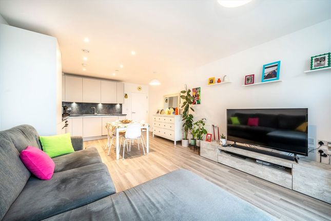 Flat 33, Redmond House, 6, Selbourne Avenue, Hounslow photo 2