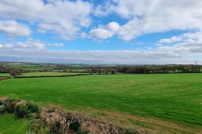 Hillside, Holsworthy photo 2