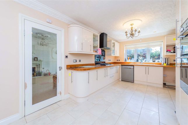 8, Norton Drive, Telford photo 2