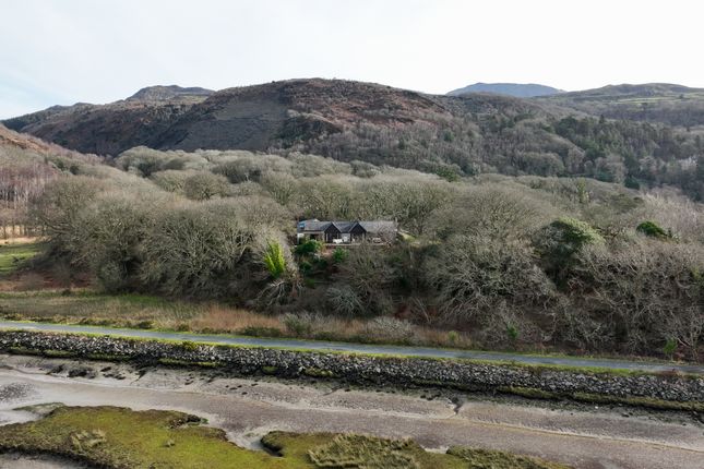 Bungalow for sale in Arthog